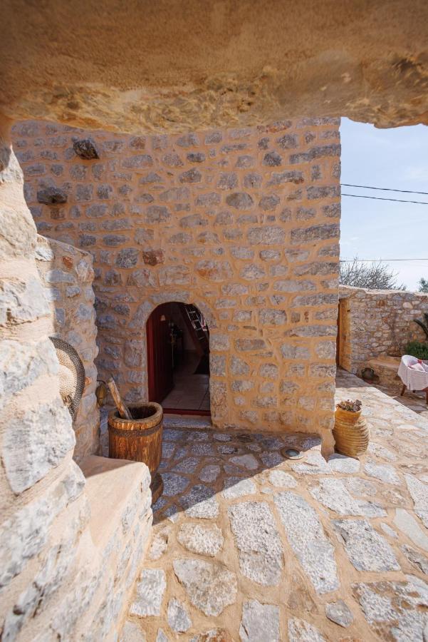 Lithos Stone Suites Areopoli Ngoại thất bức ảnh